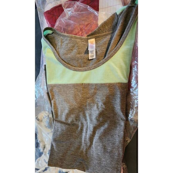 Lot of 4 tops NWT COZY CASUAL SPRING FLORAL CHIFFON KIMONO SIZE SMALL, LulaRoe r - Picture 5 of 5